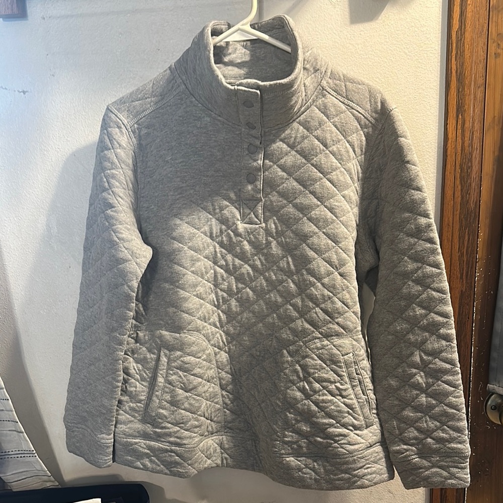 Gray Quilted Pullover Sweater